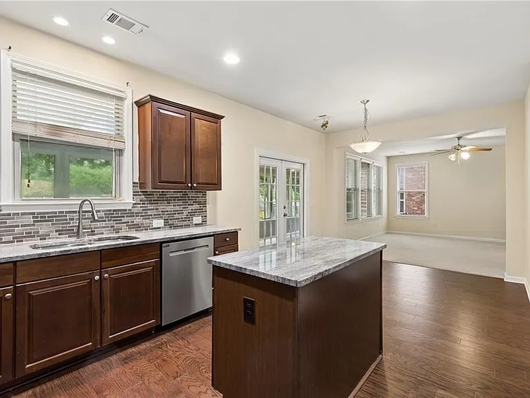 5011 Morriscastle Dr — Photo 12