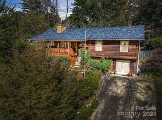 15 S Ridge Pl, Arden, NC 28704