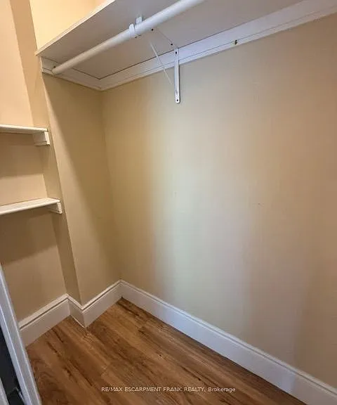 302 Jackson St W #2 — Photo 17