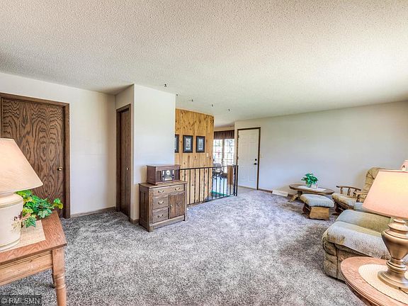 2nd image of 1004 Westview Dr