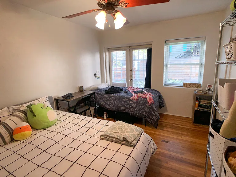 5100 Avenue H #1 — Photo 15