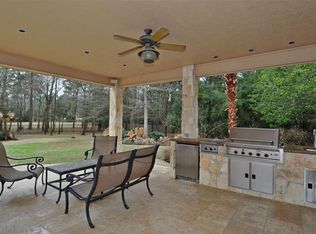 2015 Golden Pond Dr, Kingwood, TX 77345
