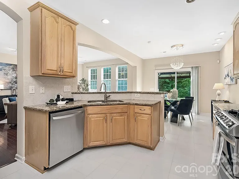 5110 Dragonfly Ln — Photo 10