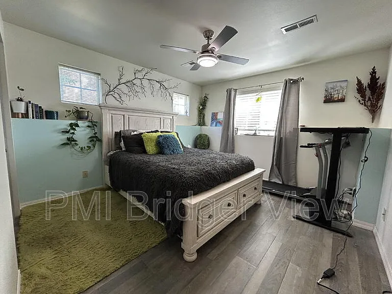 3505 Fallon St #B15 — Photo 9