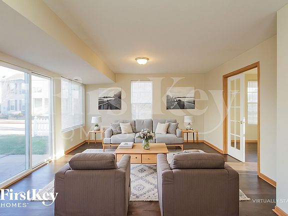 4th image of 1033 Four Seasons Blvd