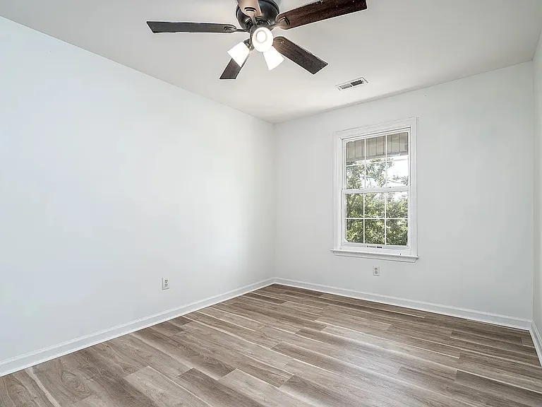 2718 Buckner Ln — Photo 14