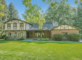 329 Strawtown Rd, New City, NY 10956