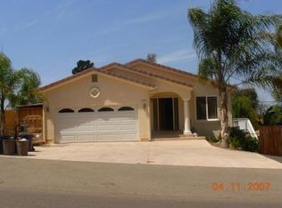 374 Osborne St, Vista, CA 92084