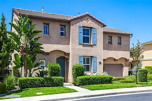 279 W Sparkleberry Ave Photo 1