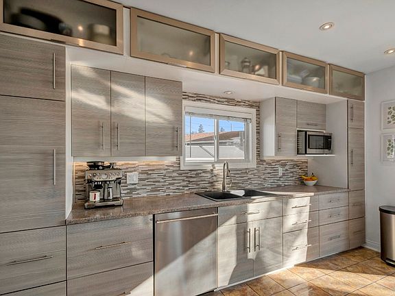 2nd image of 495 White Rd