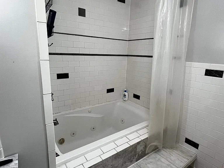393 Barrington St #DOWN — Photo 9