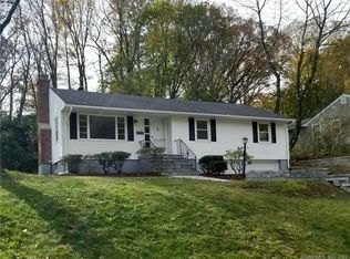 115 Pineridge Rd, Waterbury, CT 06706