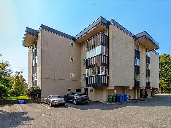 2nd image of 1000 McClure St #101