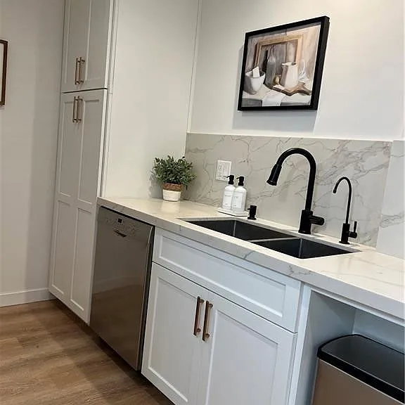 723 Palisades Beach Rd #101 — Photo 10