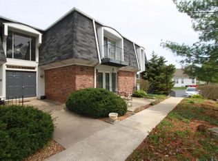1916 W Delmar Ave APT C, Godfrey, IL 62035