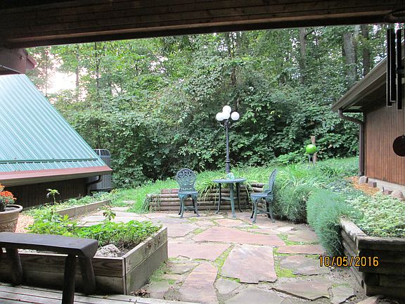 Patio between house & garage