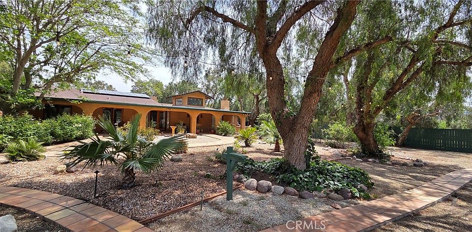 1st image of 33120 Agua Dulce Canyon Rd