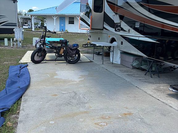 3rd image of 47 Oak Ridge Cir