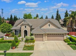 2641 Stuart Ave, Clovis, CA 93611