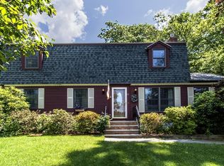 51 Phillips Dr, Newburyport, MA 01950