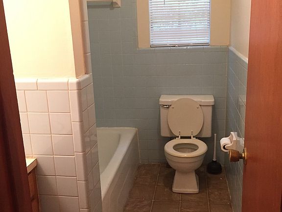5th image of 125 Hiwassee Ave NE #A