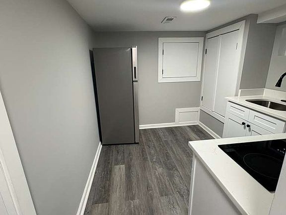 3rd image of 14 Poe Ave Floor 1