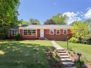 27 Crockett Ave, Asheville, NC 28805