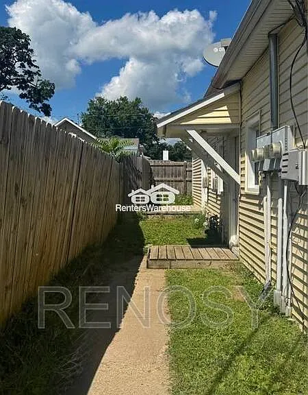 510 N 6th Ave E #2 — Photo 14