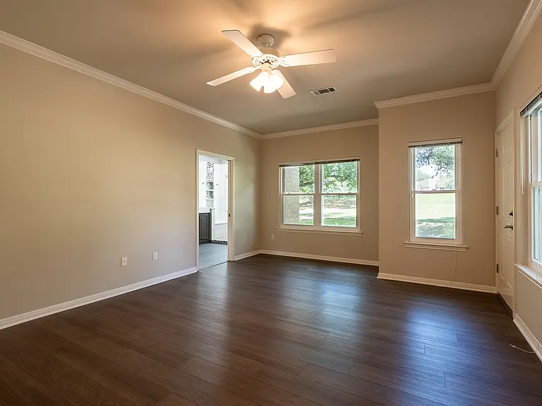 1411 Lakeway Dr — Photo 15