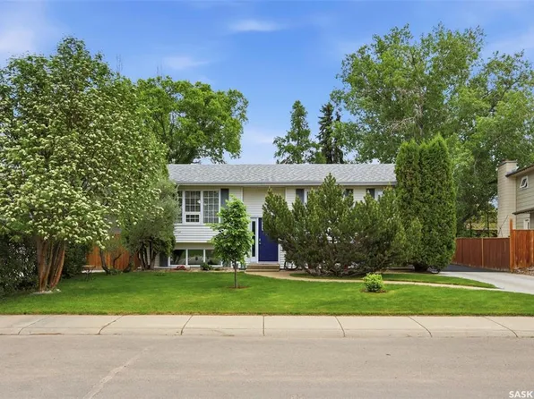 126 CANDLE CRESCENT, Saskatoon, SK S7K 5A2