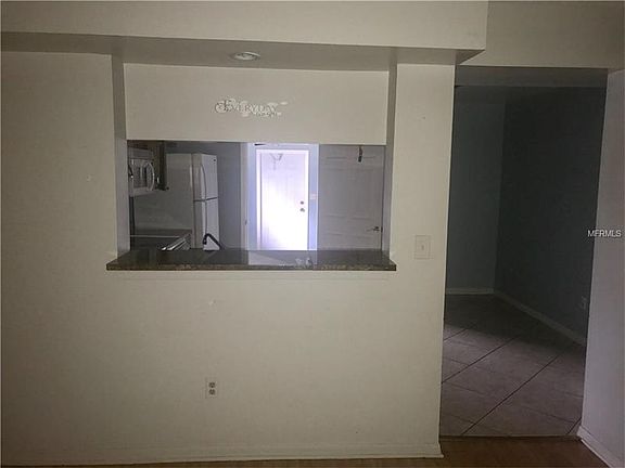 4th image of 156 Lori Anne Ln