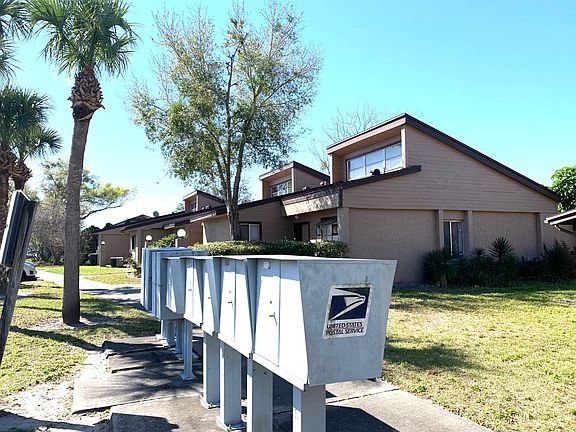 2nd image of 114 Dahlia Village Cir #77