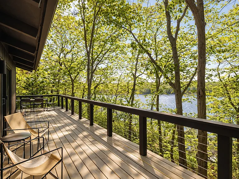 15 Lake View Ct — Photo 22