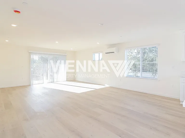 8094 Quiet Knolls Dr — Photo 3