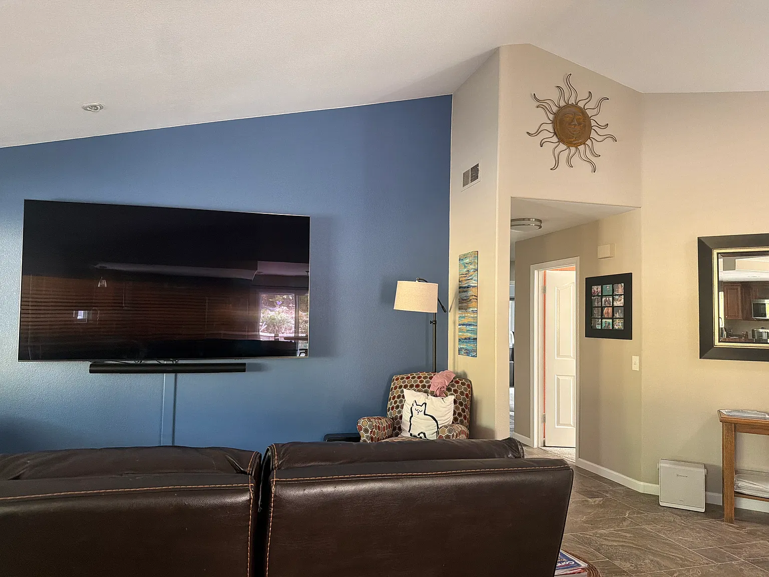 3 bed, 1880 sqft, $6,950 — Photo 4