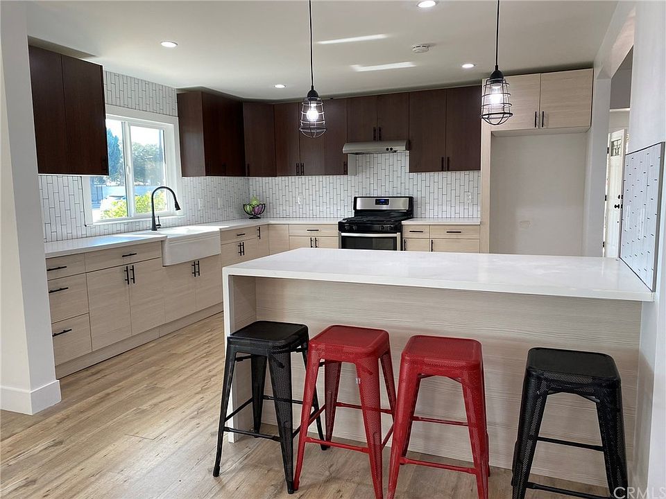 1st image of 3008 Shadypark Dr