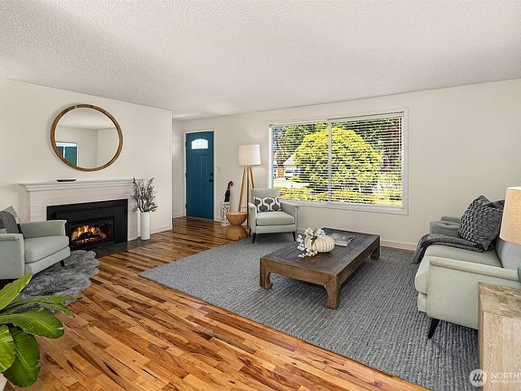5th image of 4220 191st Street SW