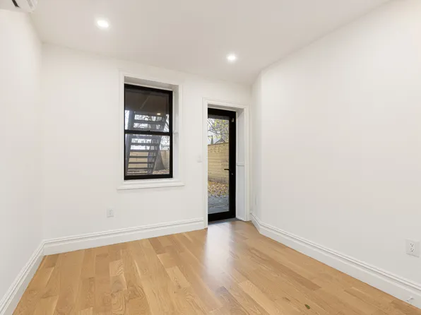 15 Verona Place image 5 of 13