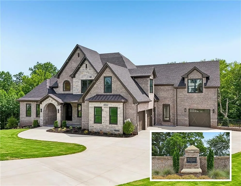 5 bed, 5.5 bath, 10575 sqft, $15,000 — Photo 1