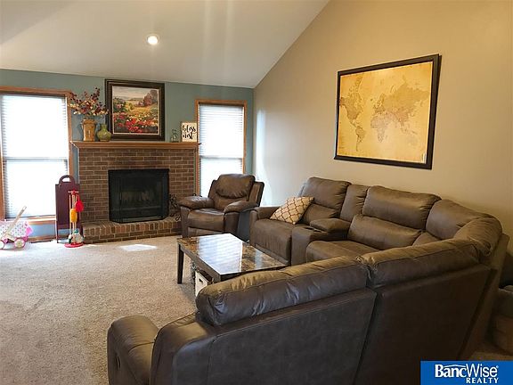 5th image of 1625 SW Lacey Ln