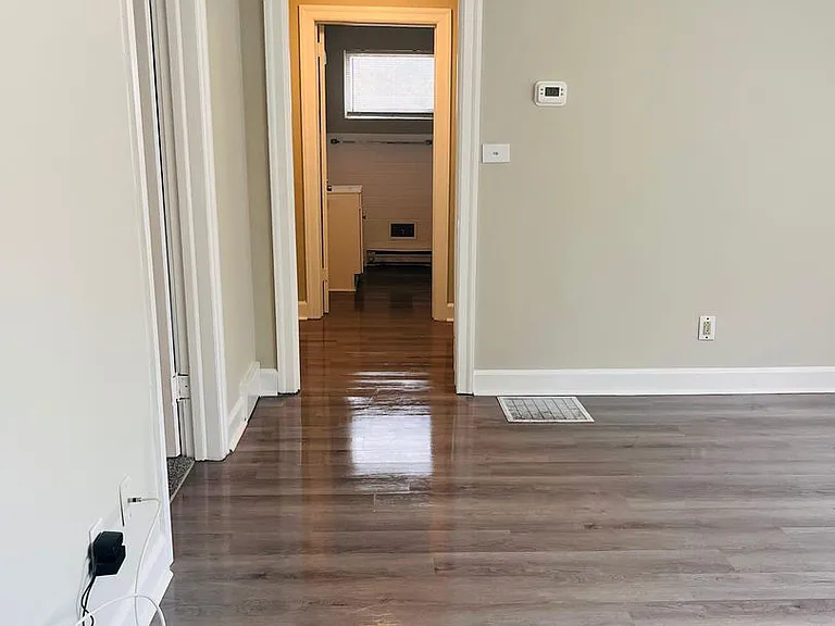 3261 University Pkwy #B — Photo 5