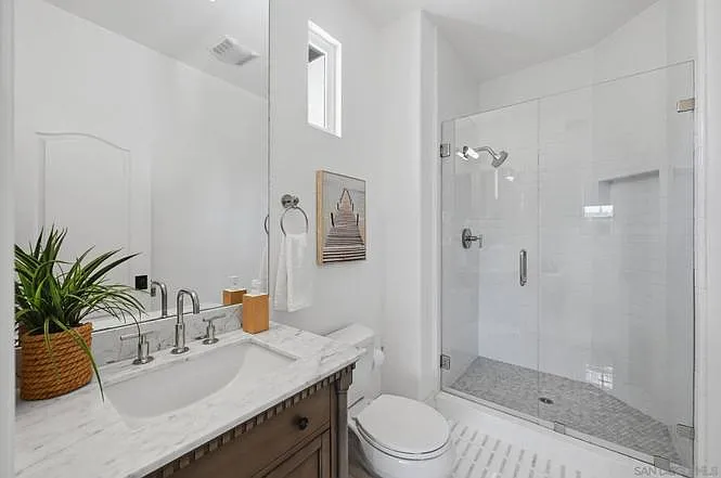 855 Stratford Knl — Photo 12