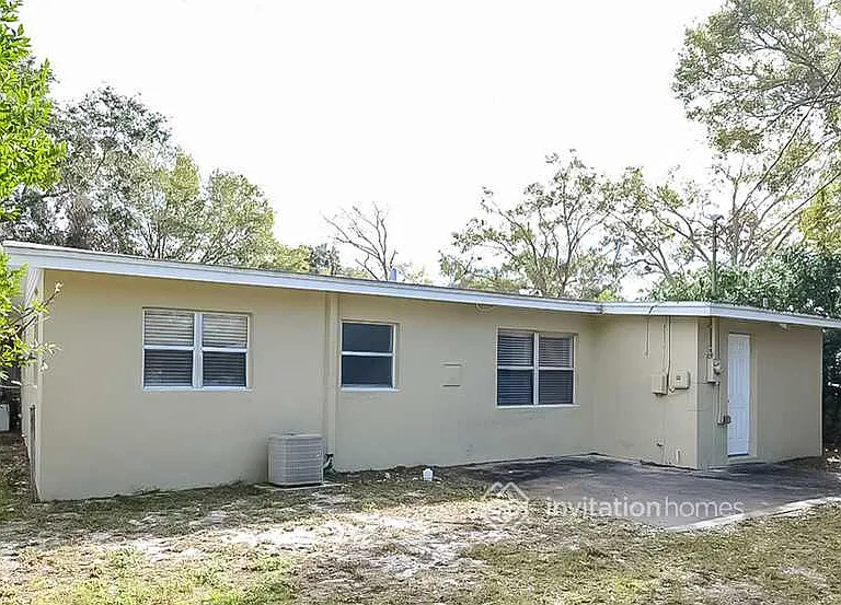 2160 Riviera Dr — Photo 20