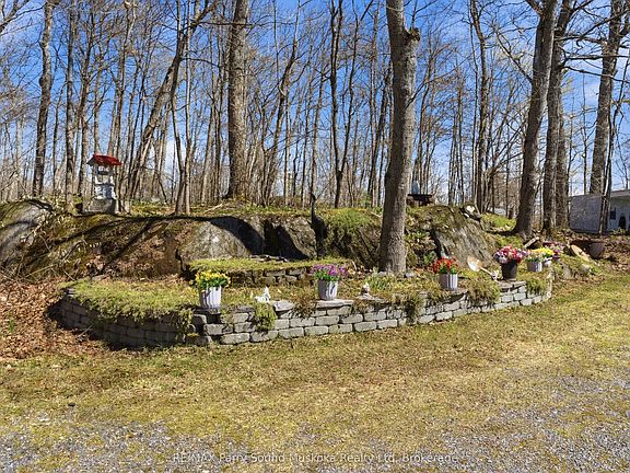 3rd image of 39 Little Finland Rd