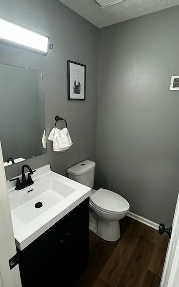 6403-1 S 156th Avenue Cir — Photo 5
