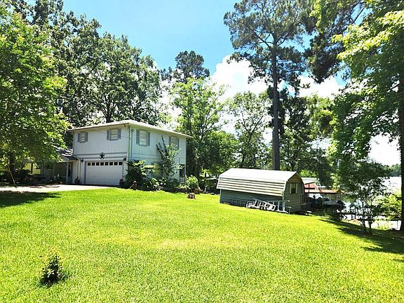 3rd image of 719 Hickory Hill Dr