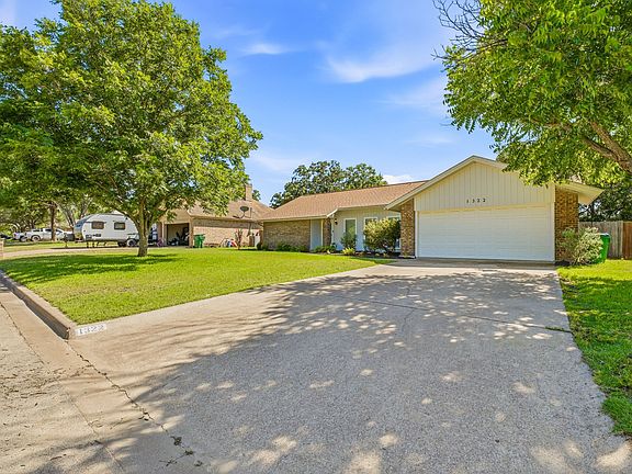 3rd image of 1322 Prairie Wind Blvd