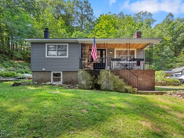 161 Breakneck Rd, Vernon Twp., NJ 07422