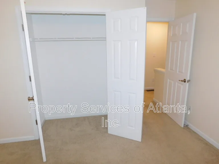 11215 Abbotts Station Dr — Photo 24