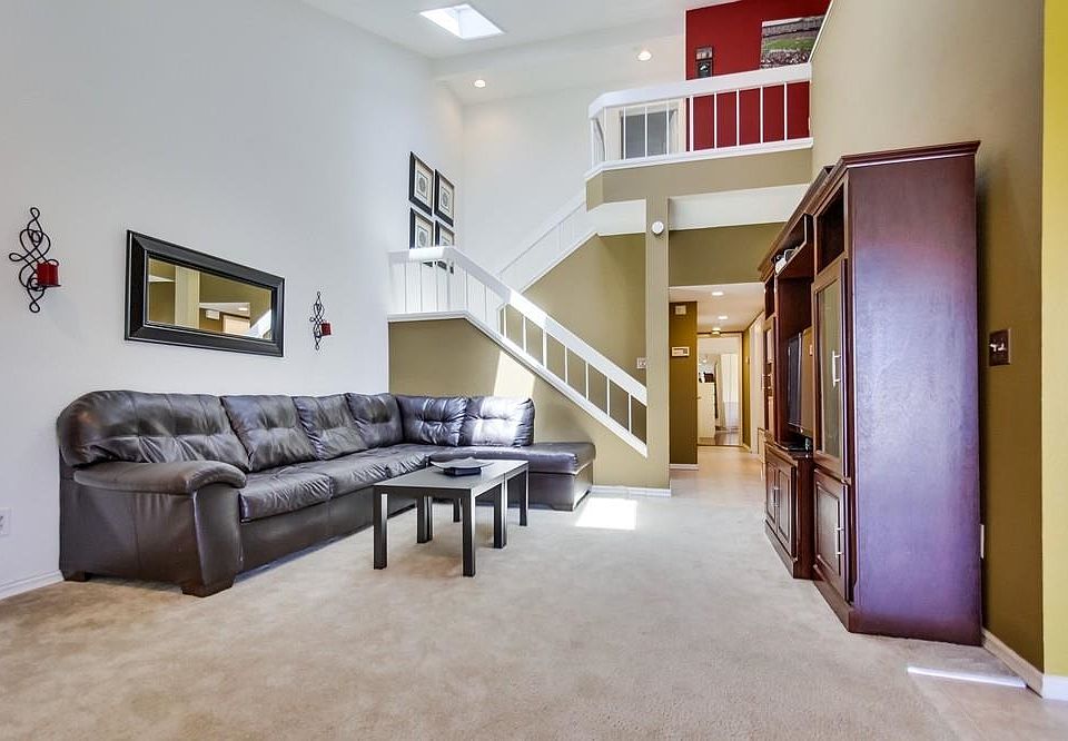 1st image of 7027 Beckington Ln